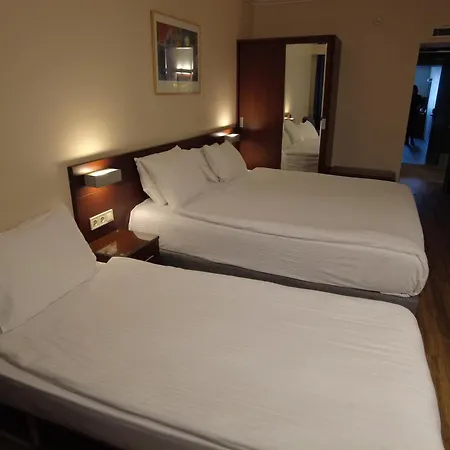 Hotel Feronya 4*