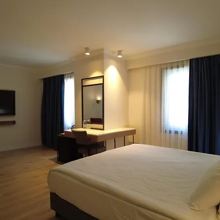 Feronya 4*