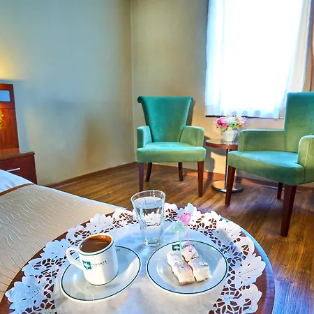 Feronya Otel