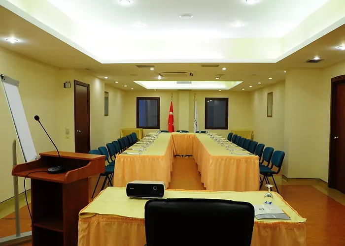 فريوانيا فندق 4*