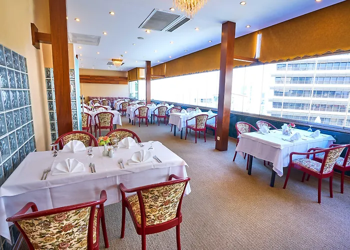 Отель Feronya 4*