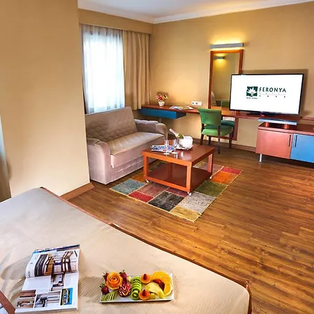Feronya Hotell 4*